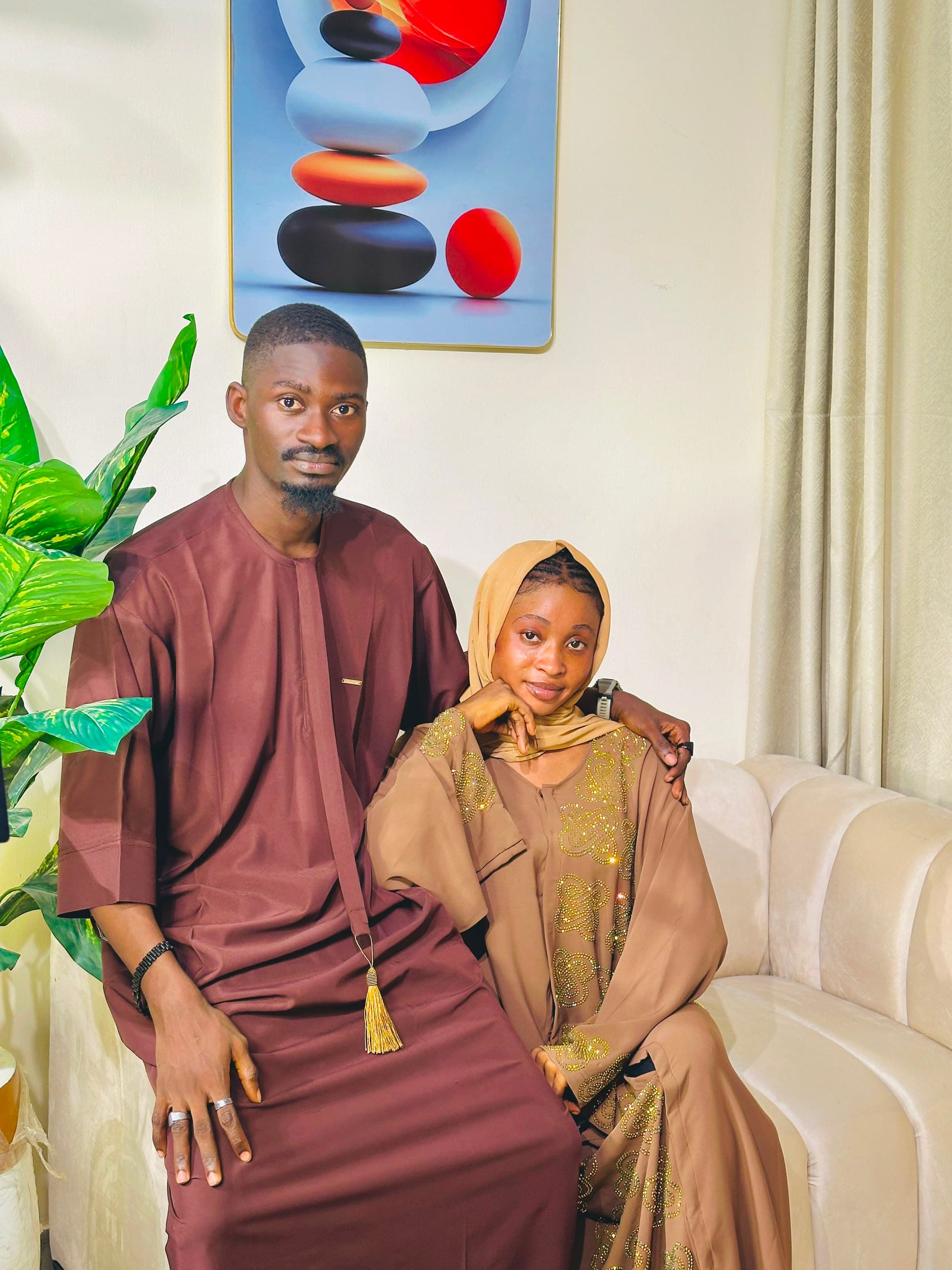 Classic Couple Set (Brown Jalab & Abaya)